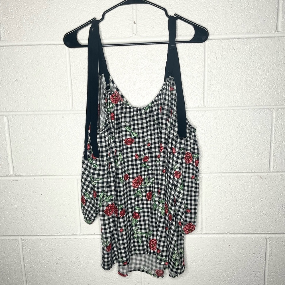 < NWT Torrid Floral Gingham Cold Shoulder Blouse > - Picture 4 of 5